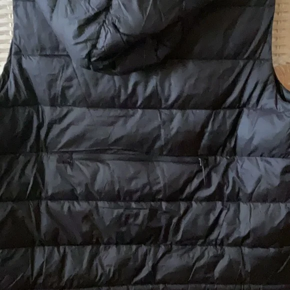 Aire Puffer Vest EUC by Athleta - Picture 12 of 12